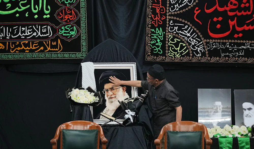 Bangsa berduka: Sayyed Ali Khamenei akan dimakamkan di Mashhad